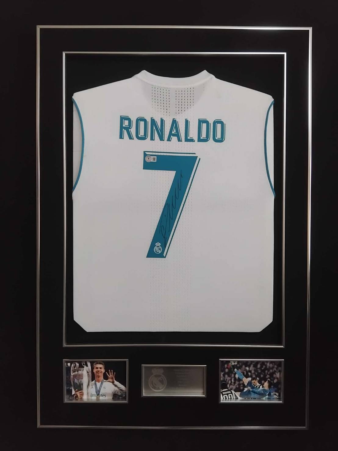 ผลงานกรอบรูปสั่งทำ - ตัวอย่างที่ 15